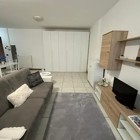 Monolocale Zona Stazione Apartment *