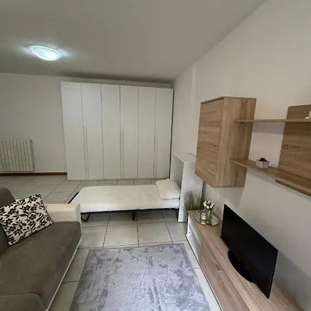 Apartment Monolocale Zona Stazione Legnano